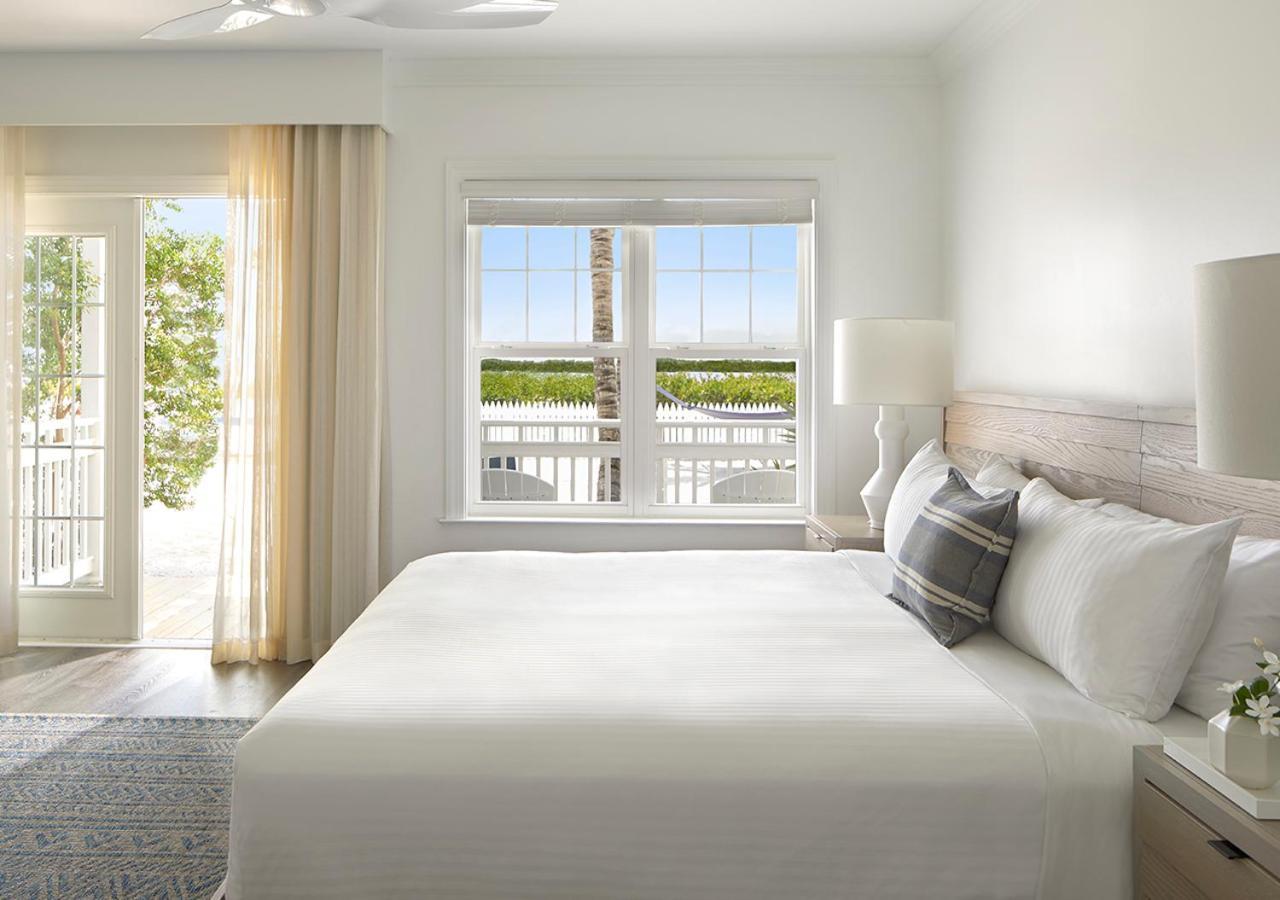 Two-Bedroom Suite with Partial Water View,1276358929:JPEG