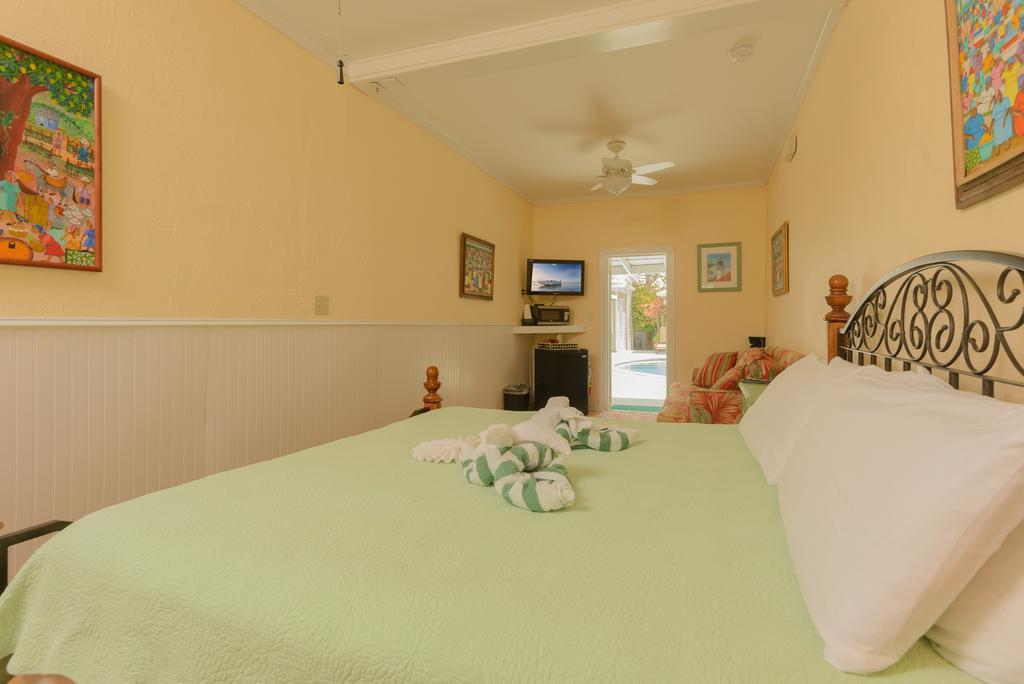 King Room Pool View