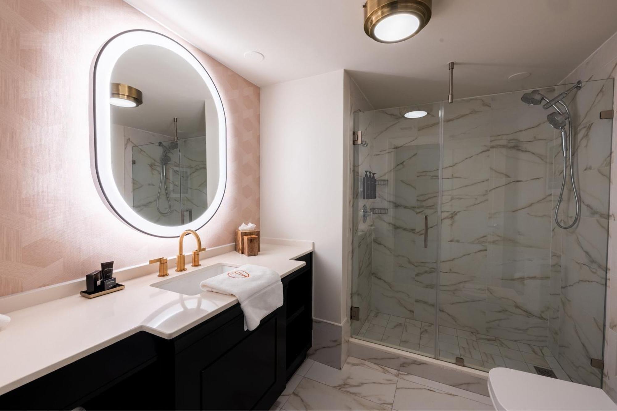 Hemingway Suite, 1 Bedroom Penthouse Suite, King, Top floor