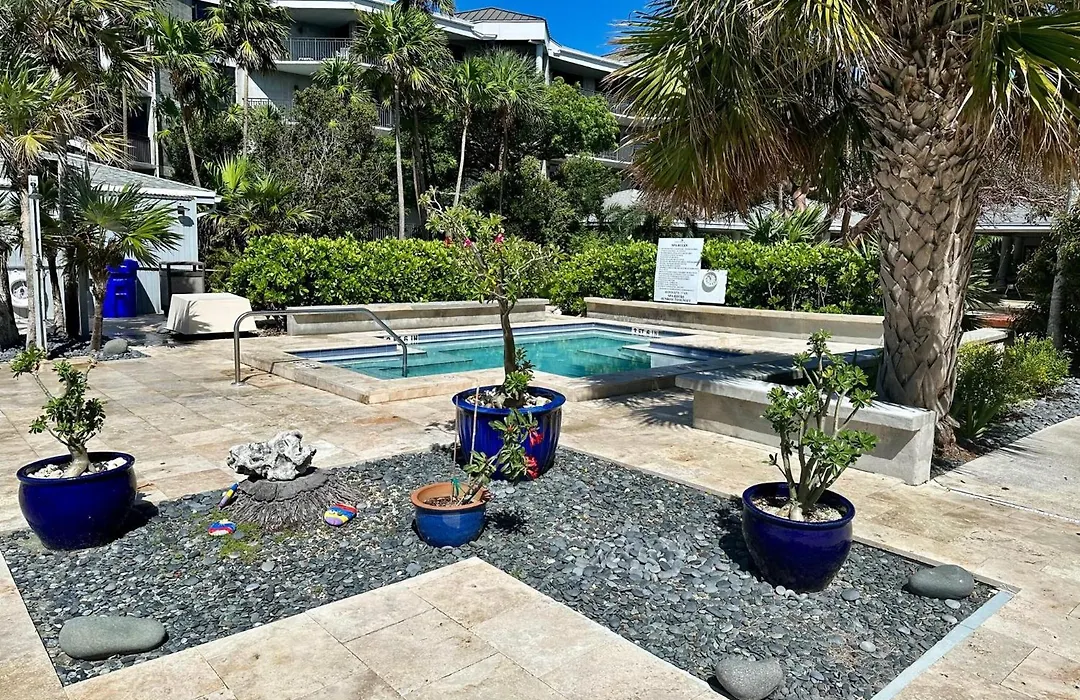 Leaward Isle Island Retreat-1