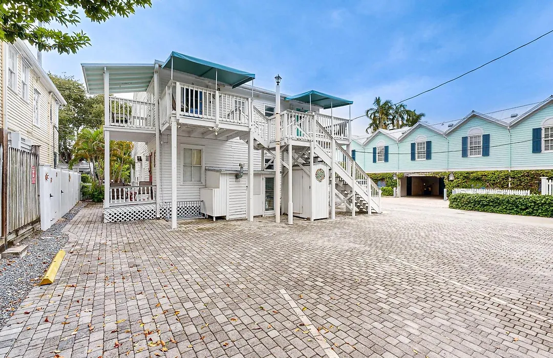 Gardenia Getaway-1