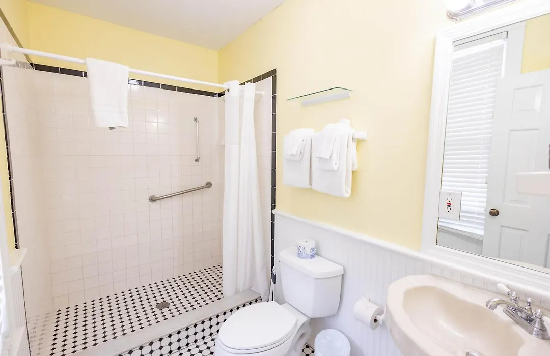 Curry Mansion Inn-1