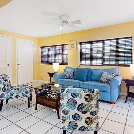 Duval Street Retreat-3
