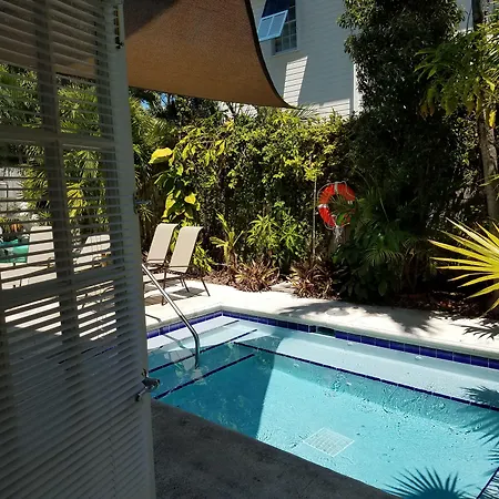 Authors Of Key West Guest House-2
