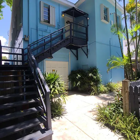 Duval Street Suite W Parking And Heated Pool-2
