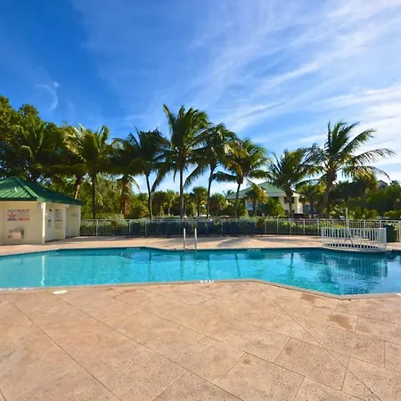 Sunrise Suites Martinique Suite #108-3