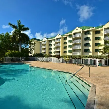 Sunrise Suites Cayo Cruz Suite #308-2