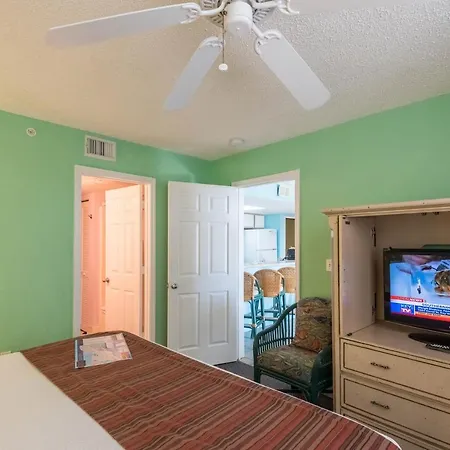 Sunrise Suites Grand Bahama Suite #106-3