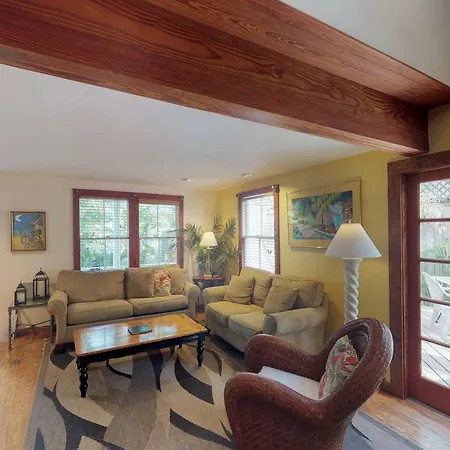 Passover Cottage-3